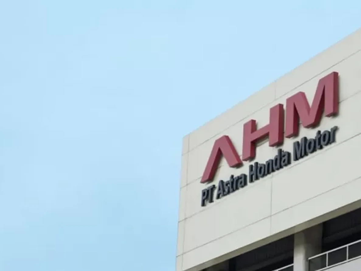 PhotoGrid_Plus_1685078989641-549596944 1